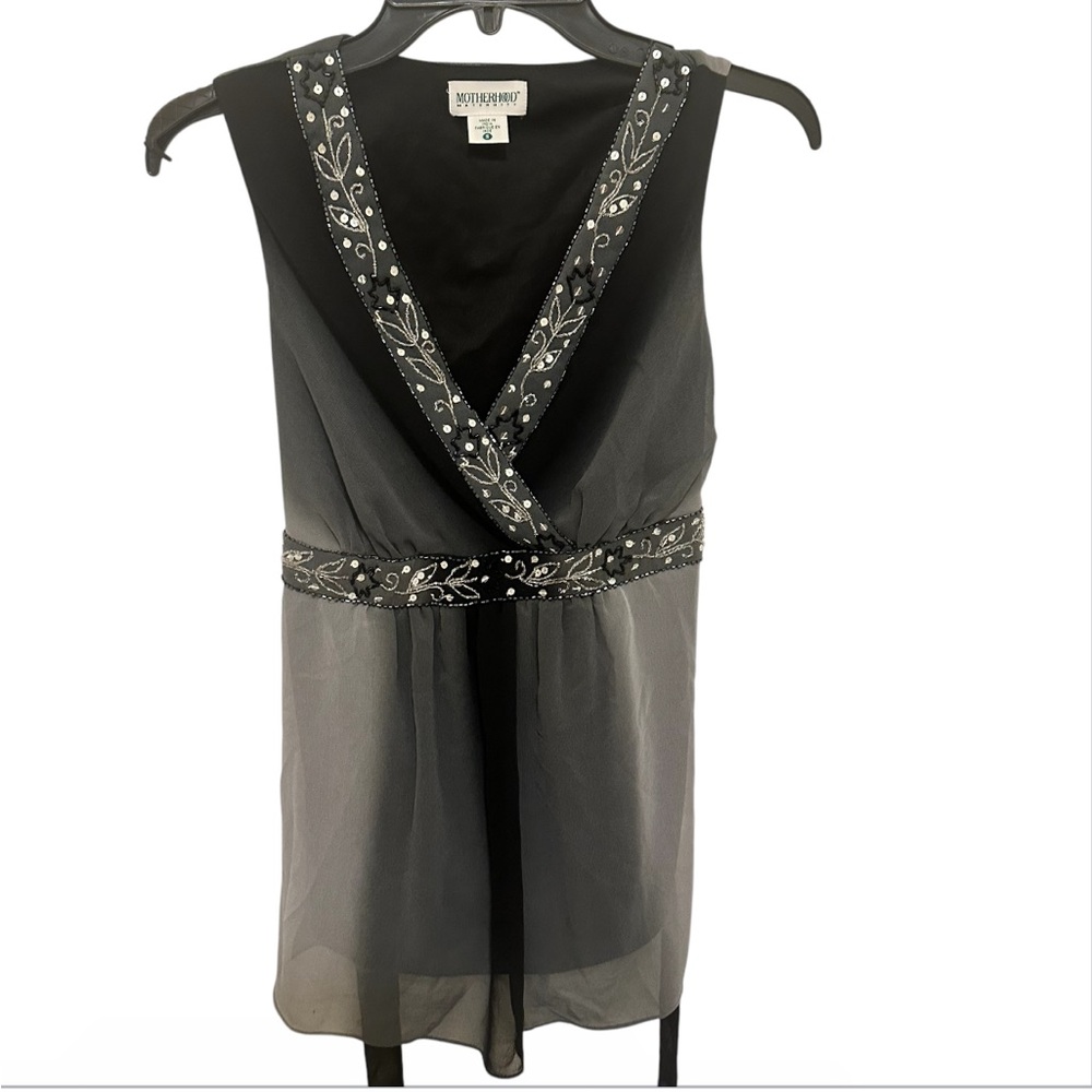 Motherhood Maternity preowned size S.Black and Silver Embellished Sleeveless Top